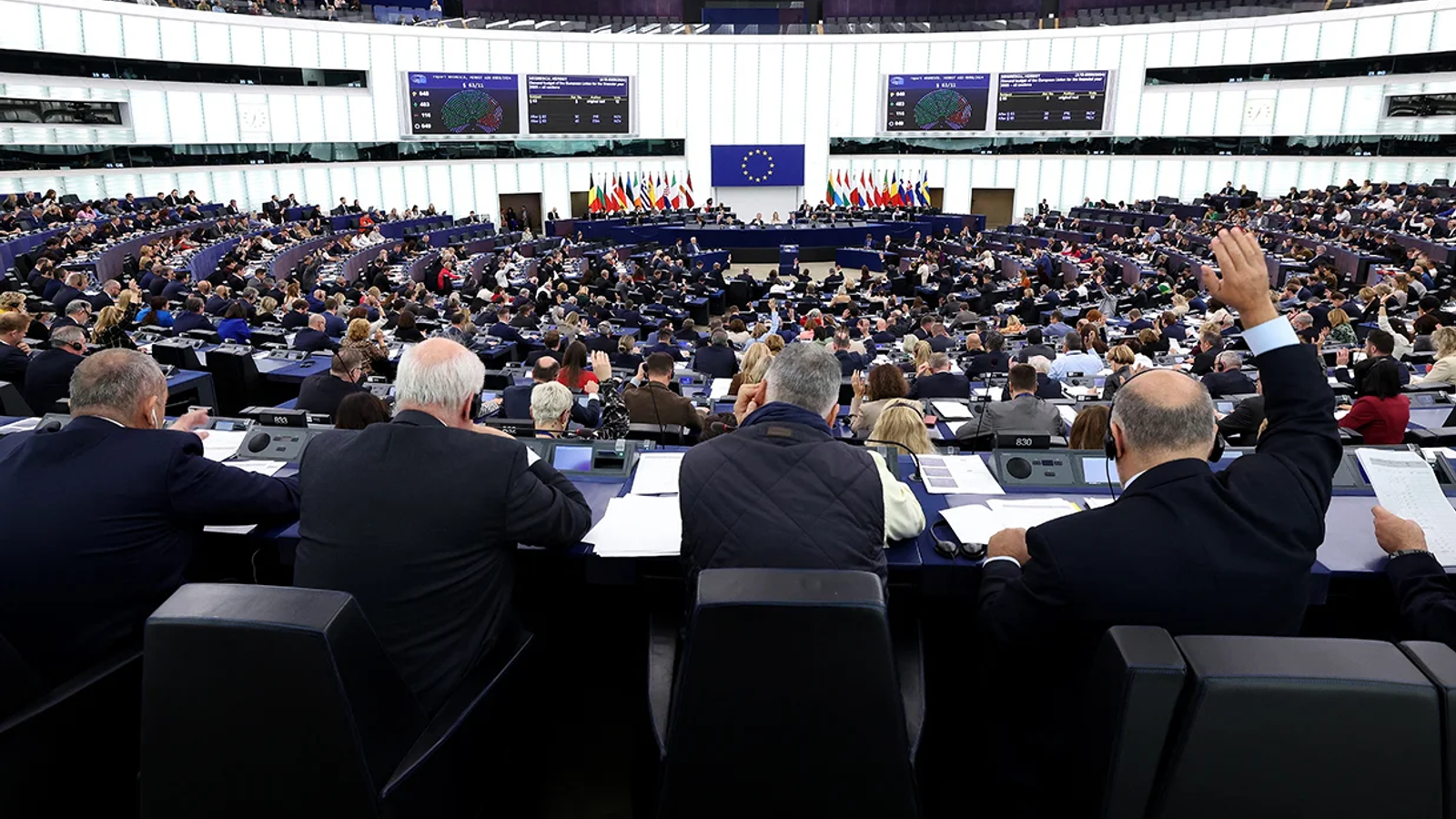 European Parliament Approves Tougher EU Migration Rules Allowing Offshore Return Hubs