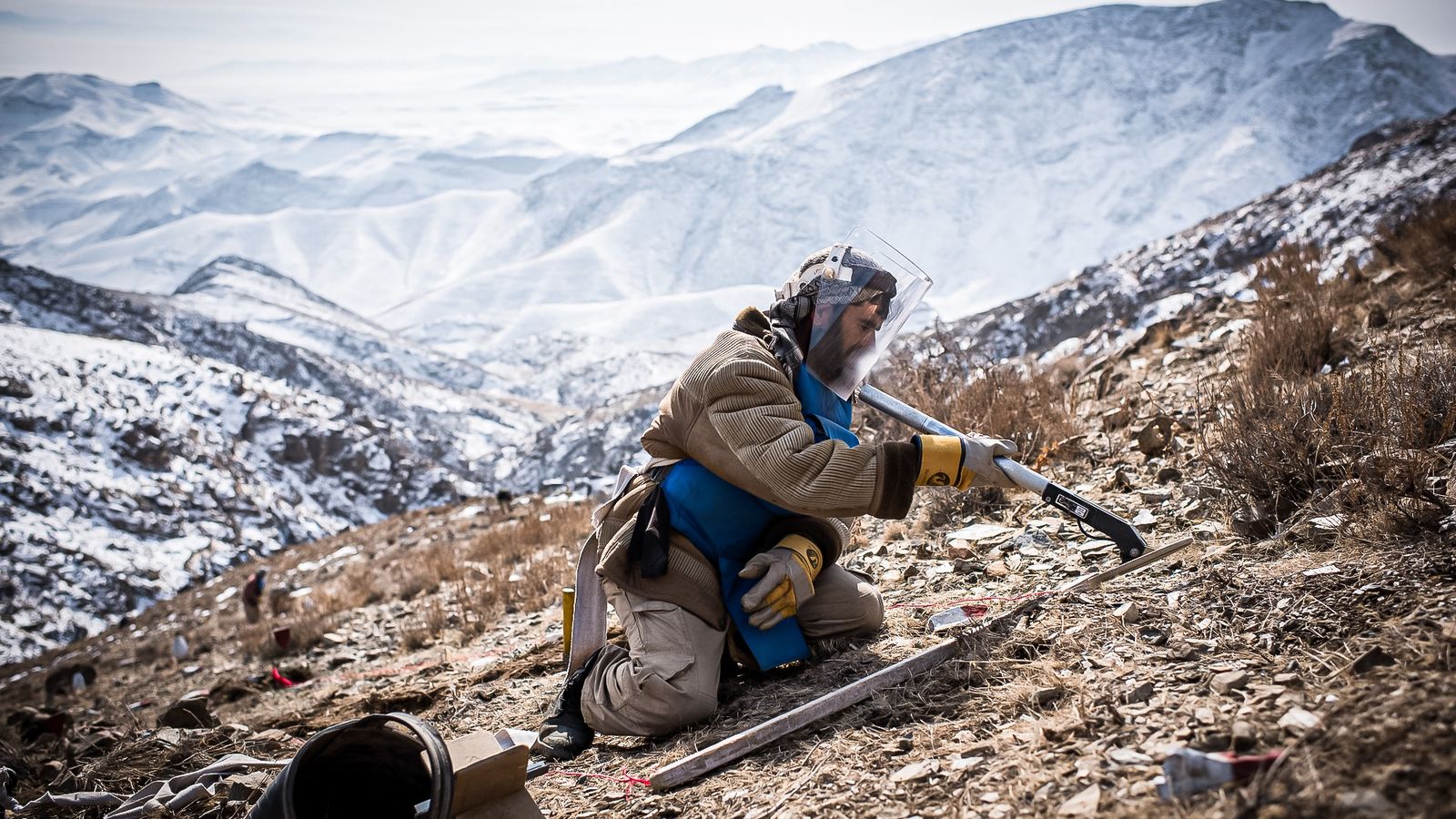 Afghanistan Mine Authority Head Urges Resumed International Aid Without Political Conditions