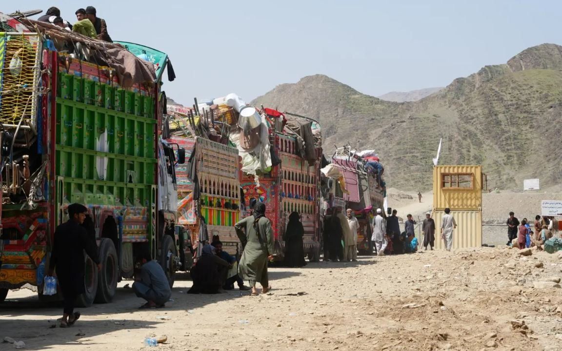 Afghan Refugee Commission Says It Is Ready to Process Returning Migrants