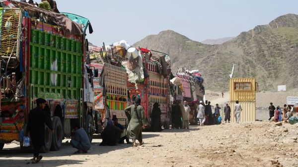 Afghan Refugee Commission Says It Is Ready to Process Returning Migrants