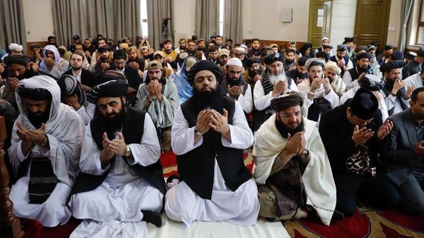 Abdul Kabir Leads Eid Prayer at Sapar Palace, Condemns Recent Pakistani Attacks