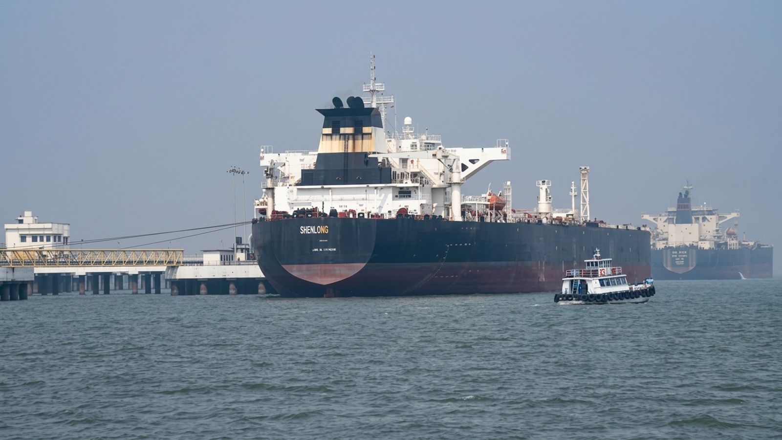 Russia and Saudi Arabia Urge Calm and Diplomacy in Strait of Hormuz