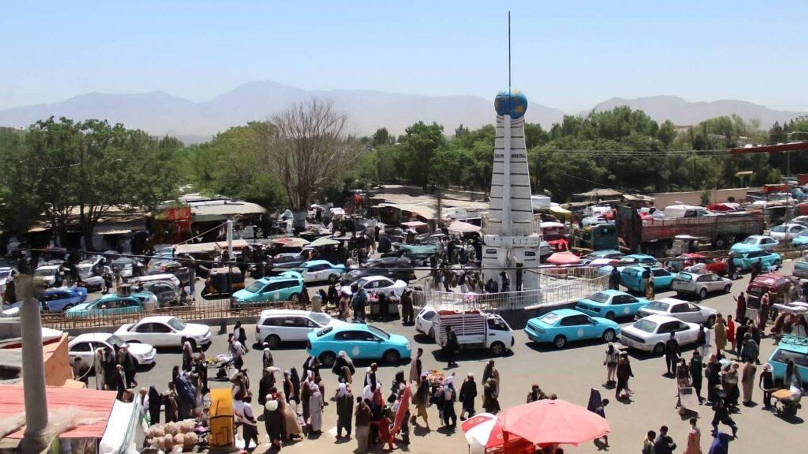 Qarabagh shopkeepers demand rollback of rent hikes