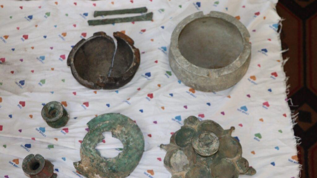 Seven 300-year-old artifacts handed over to Sar-i-Pul culture department