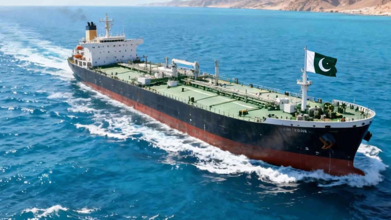 Pakistan's Foreign Minister Praises Iran's Permission for 20 Pakistani Ships Through Strait of Hormuz
