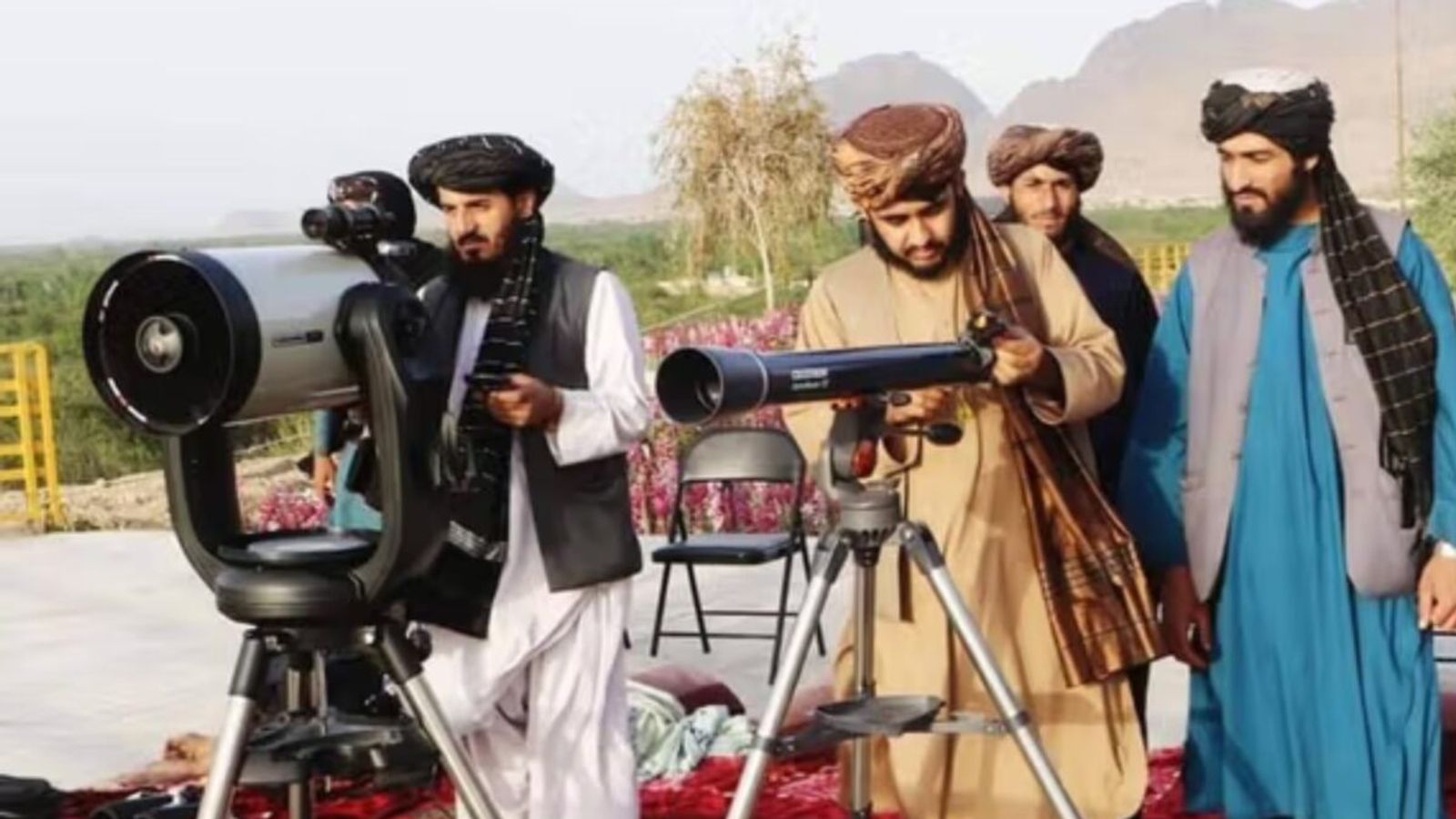 Taliban Supreme Court Asks Citizens to Report Ramadan Moon Sightings