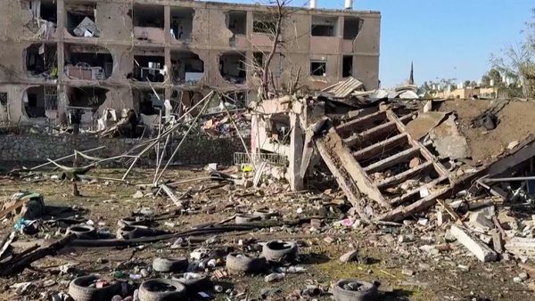 Iran Launches Missile Attacks on Southern Israeli Cities Near Dimona Nuclear Site