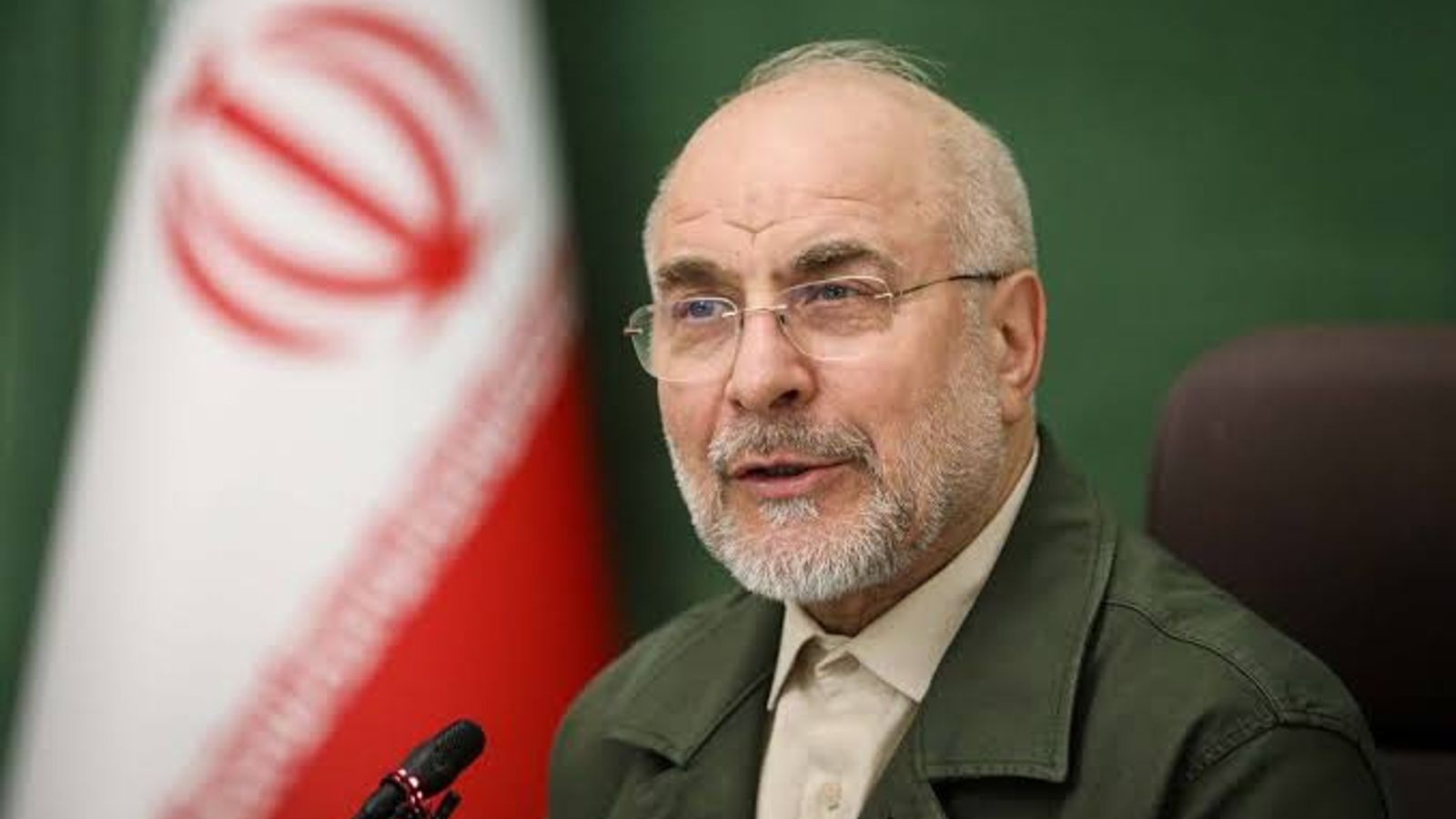 Iran's Top Negotiator Announces Agreement on Release of $12 Billion in Frozen Funds