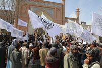 Hundreds of Kabul residents condemn Pakistan attacks and declare support for Afghan forces