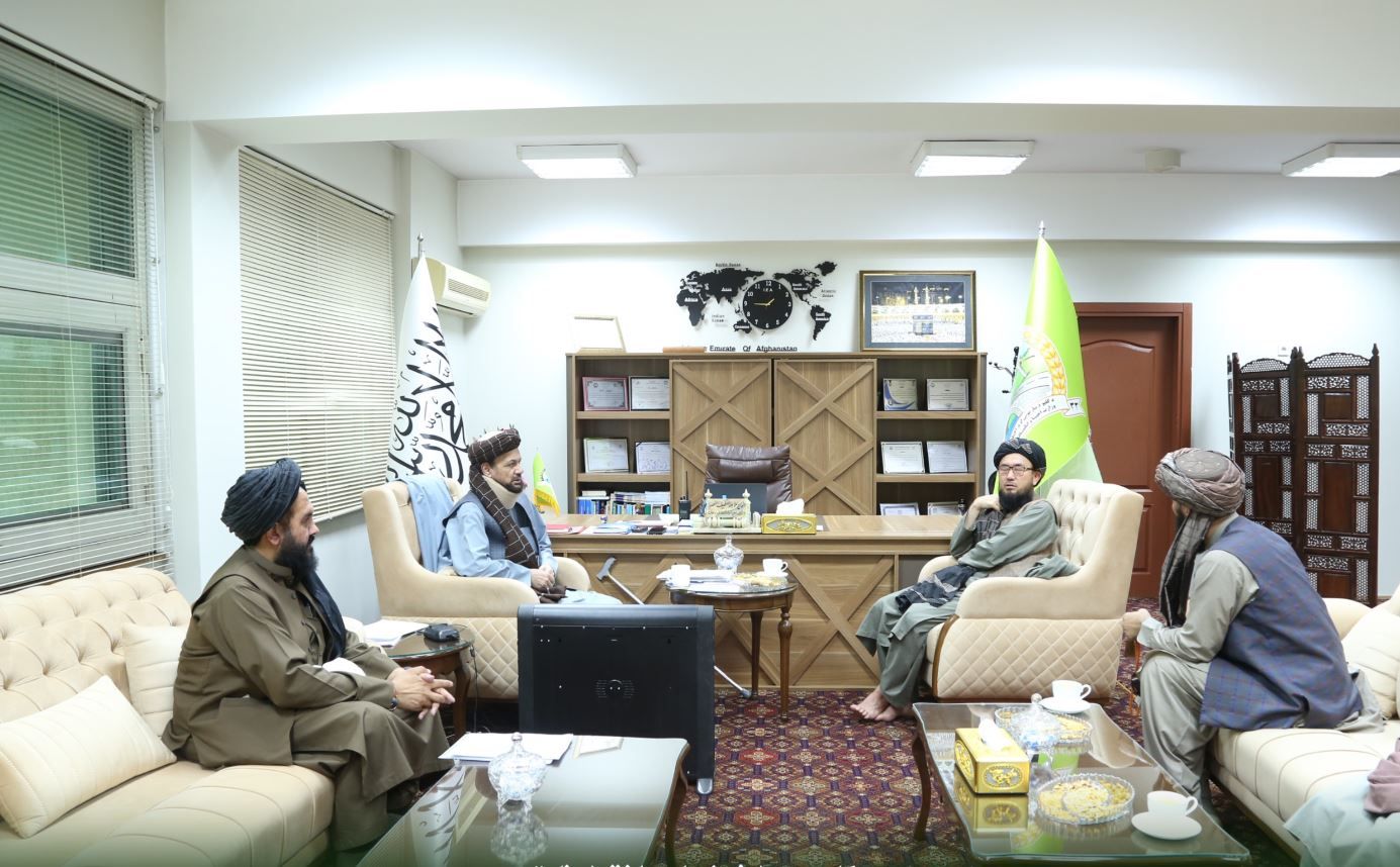 Minister of Rural Rehabilitation and Development Meets Samangan Governor