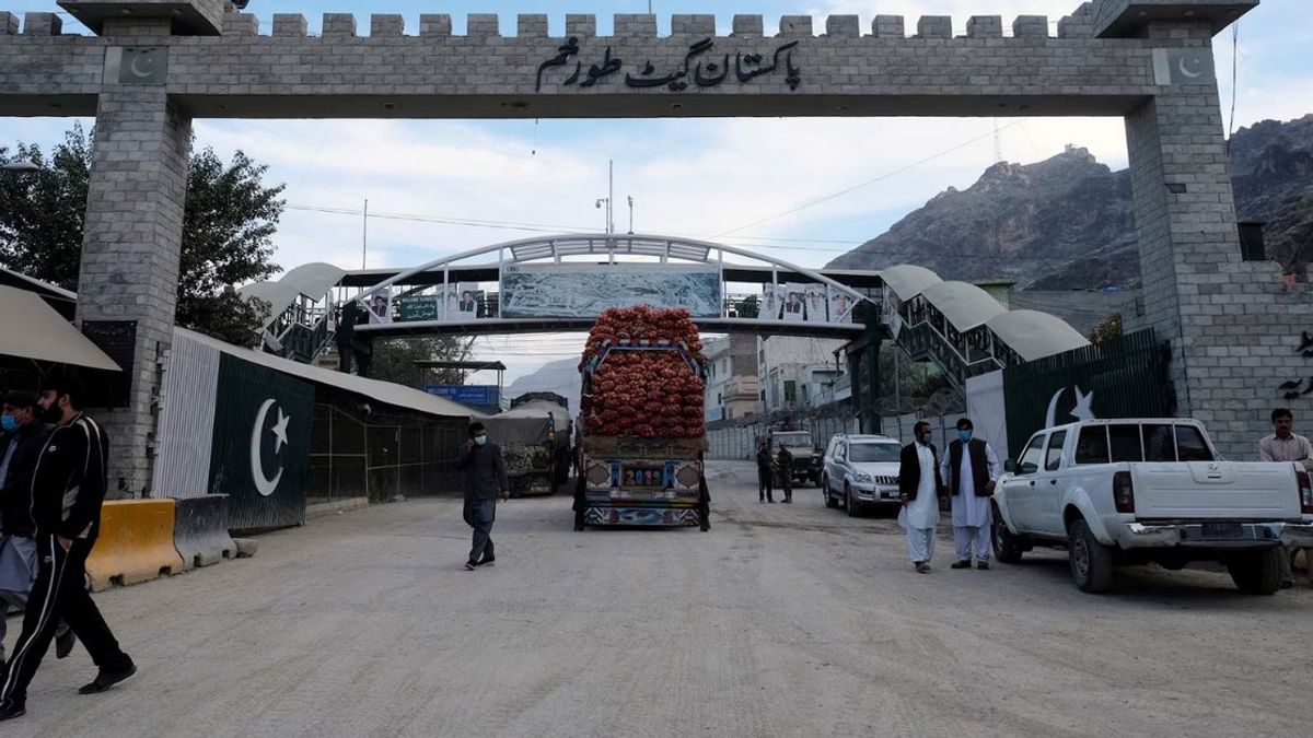 Pakistan conditions engagement with Taliban on action against militants