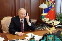 Putin and Erdoğan Discuss Middle East Conflict Impacts in Phone Call