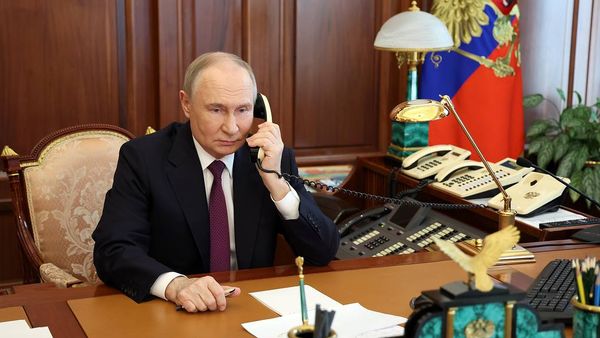Putin and Erdoğan Discuss Middle East Conflict Impacts in Phone Call
