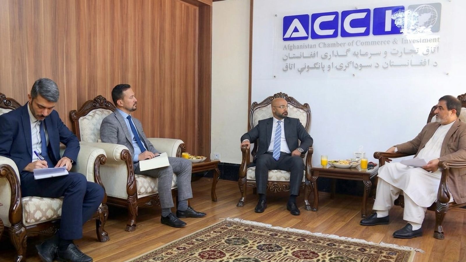 Afghan and Turkish Officials Discuss Expanding Bilateral Trade and Investment