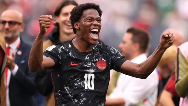 Canada Advances to World Cup Round of 16 for First Time
