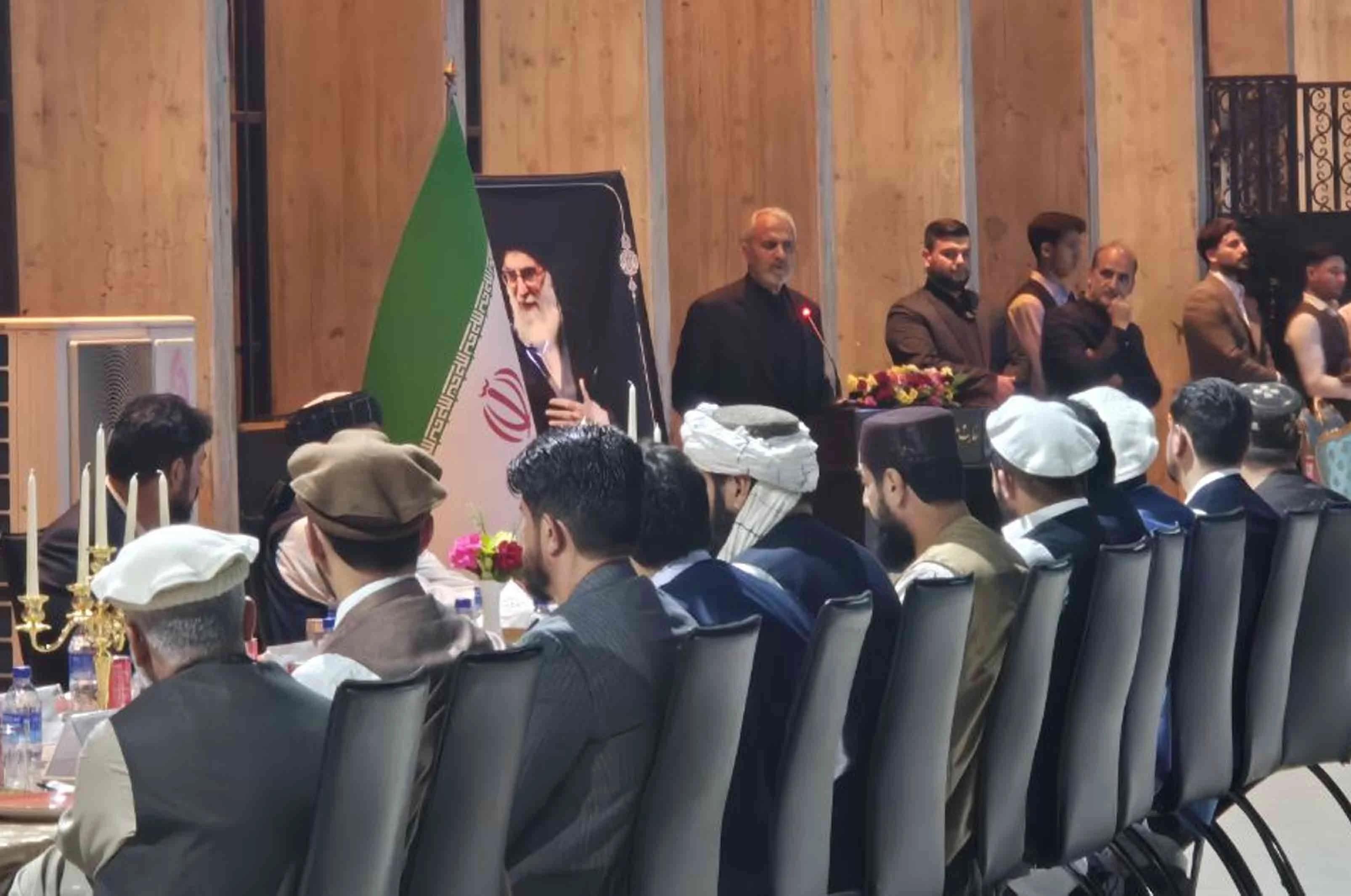 Iran and Afghanistan Sign Three Economic and Trade Agreements
