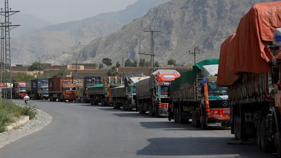 Pakistan's Exports to Afghanistan Decrease by 60 Percent
