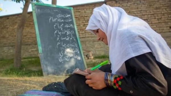 Student Warns of Depression and Child Marriages Among Afghan Girls Barred from Schools Under Taliban Rule