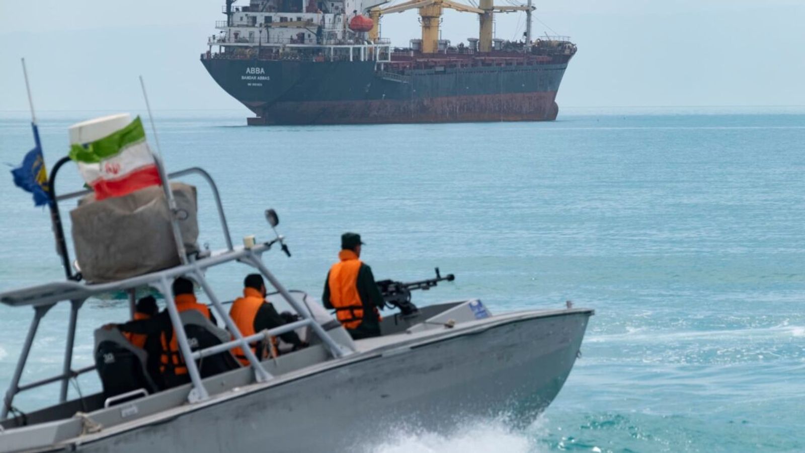 Unnamed Iranian Official Warns of Strait of Hormuz Closure in Response to US or Israeli Military Operations