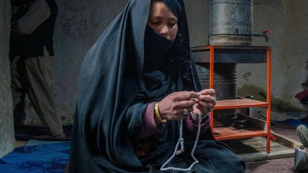 Self-Supporting Women in Herat Face Economic Crisis Amid Poverty and Unemployment