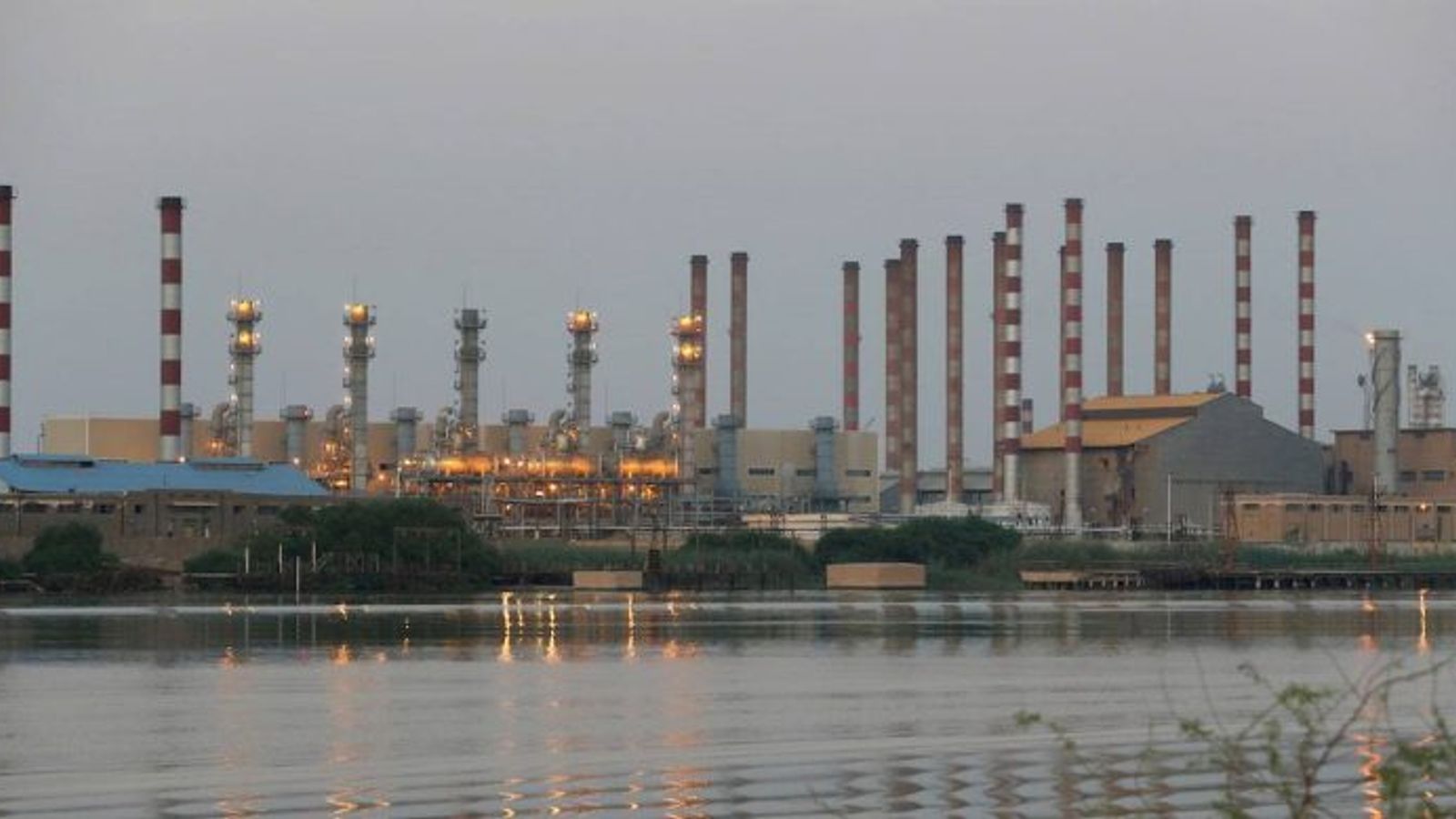 Oil Prices Fall to Three-Month Low After U.S.-Iran Preliminary Agreement