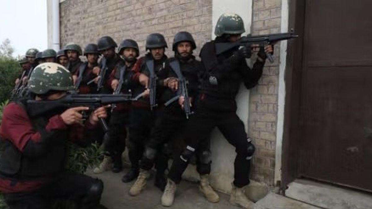 Pakistan Civilian Casualties from Clashes Drop 70% in March, Report Shows