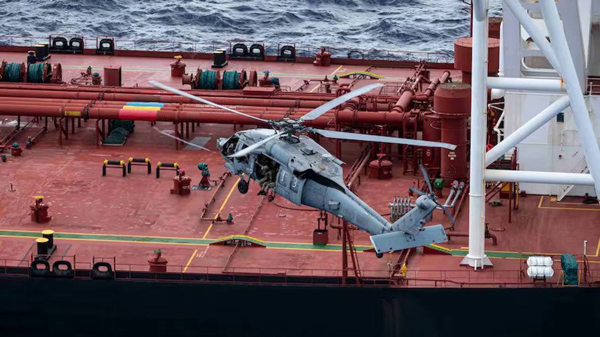 US Forces Stop Iran-Linked Sanctioned Tanker Carrying Venezuelan Oil in Indian Ocean