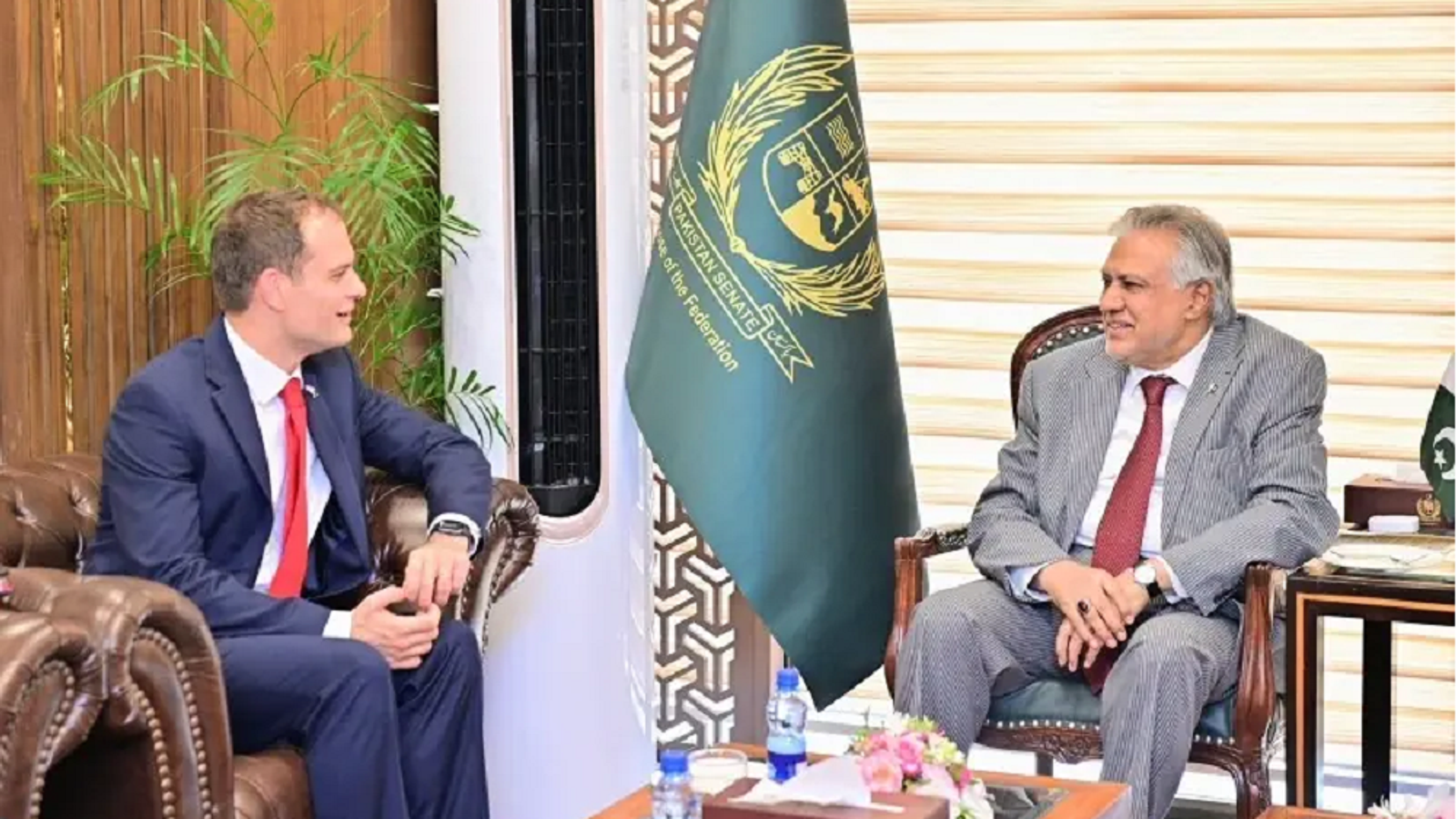 British Official Urges Pakistan and Afghanistan to Prioritize Dialogue Amid Tensions