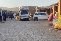 Uruzgan Youth Lose Jobs Transporting Goods to Pakistan Amid Border Closures