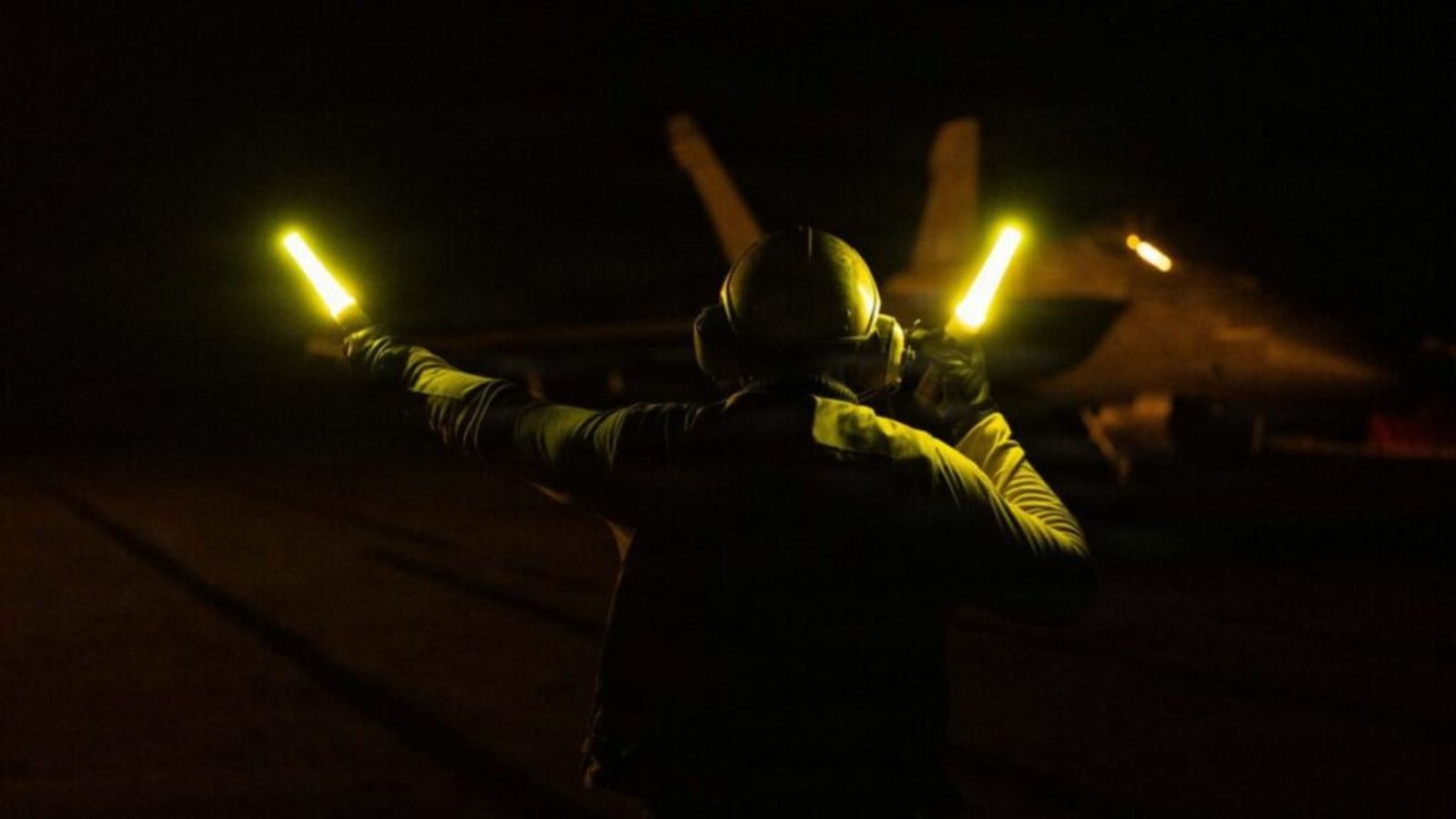 US Launches New Strikes on Targets in Iran