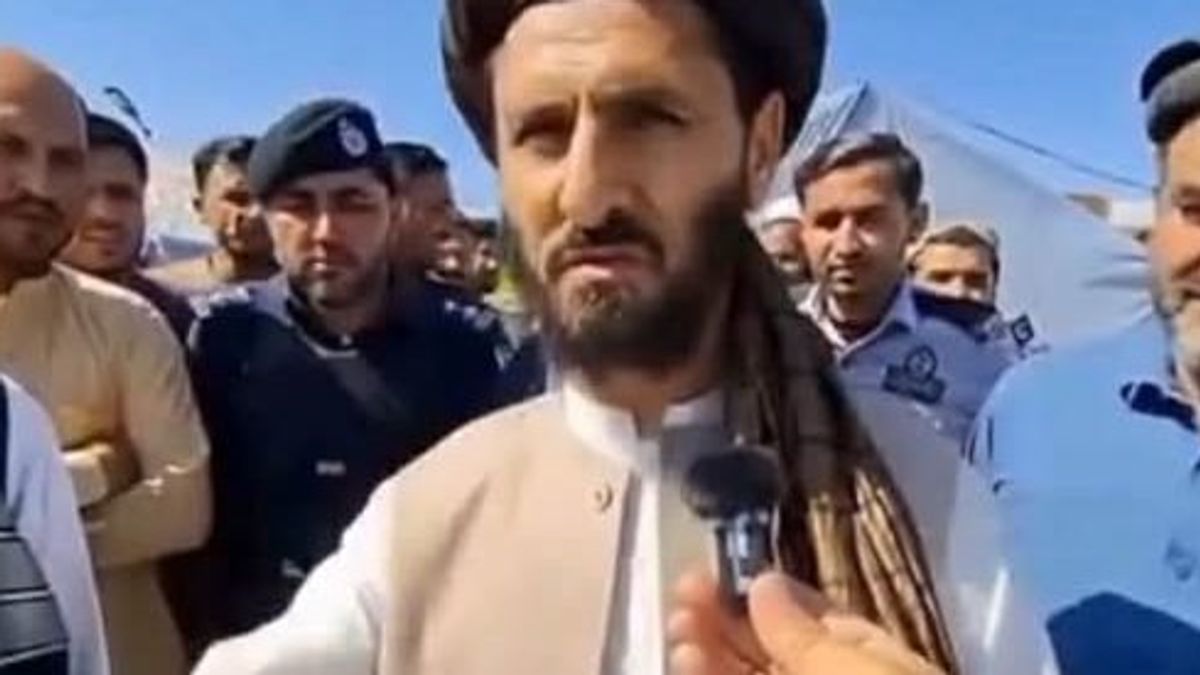 Taliban Official Calls for Accelerating Deportation of Afghan Migrants from Pakistan