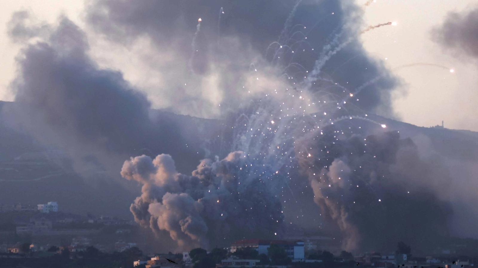 Israeli Strikes in Southern Lebanon Kill 31, Raising Death Toll to 2,700