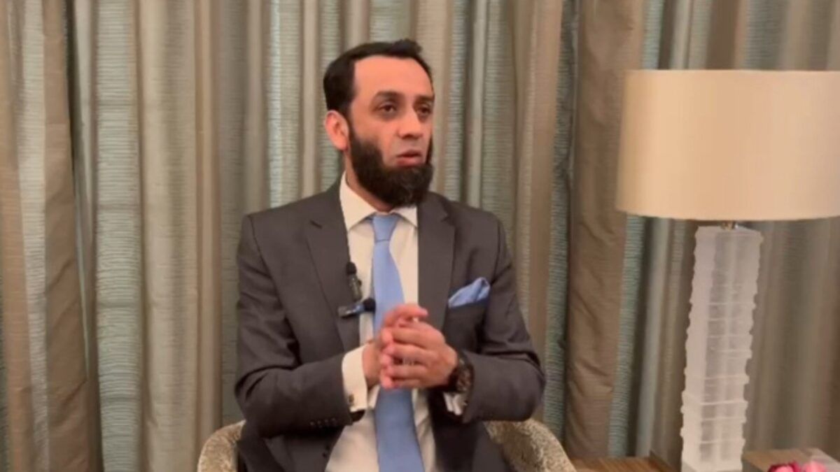 Pakistan's Information Minister Claims 583 Afghan Taliban Killed in Border Clashes