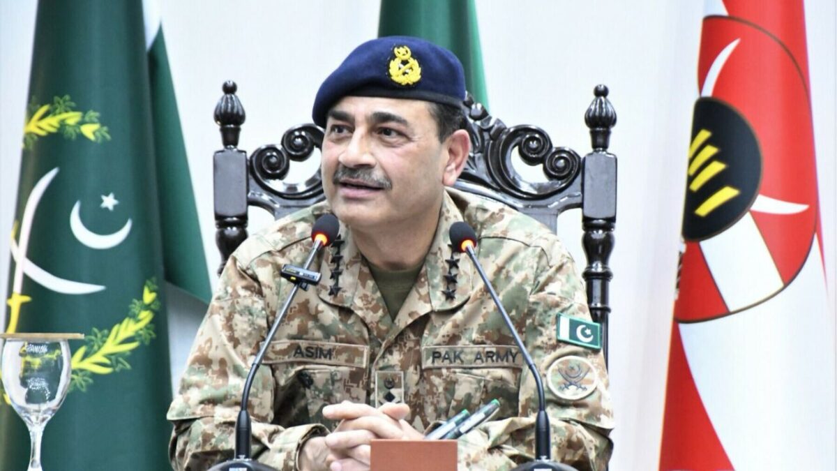 Pakistan Army Chief Says Militant Safe Havens in Afghanistan Have Backfired Amid Strike Disputes