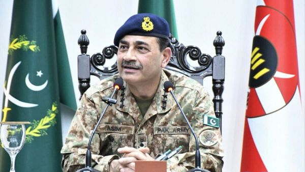 Pakistan Army Chief Says Militant Safe Havens in Afghanistan Have Backfired Amid Strike Disputes