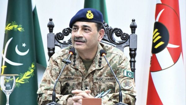 Pakistan Army Chief Says Militant Safe Havens in Afghanistan Have Backfired Amid Strike Disputes
