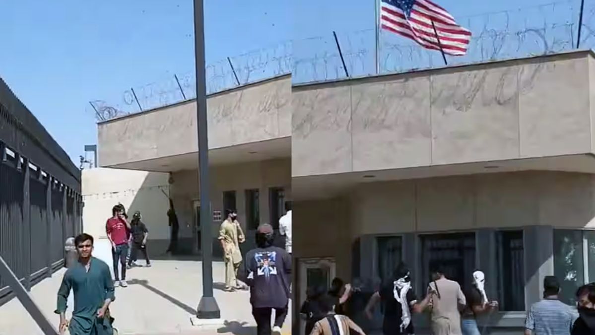 US Embassy in Pakistan suspends all visa and consular services after violent protests