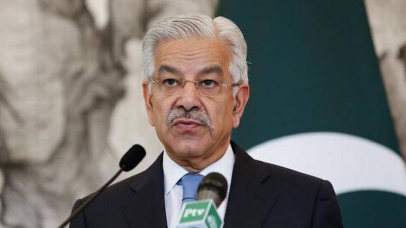Pakistan Defense Minister Says Taliban Refused Written Guarantees on Cross-Border Attacks