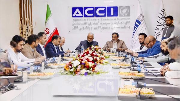 Afghan Chamber President Meets Iranian Delegation to Expand Trade Ties