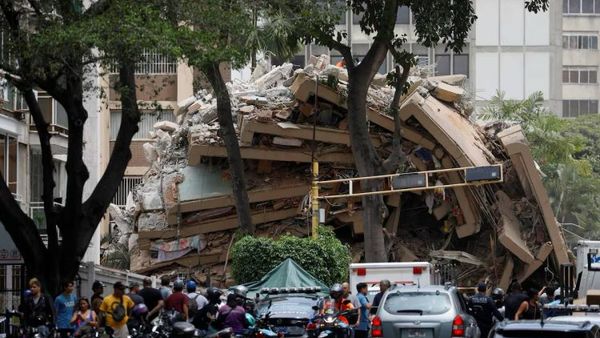Venezuela Earthquake Death Toll Rises to 589 as Search for Survivors Continues