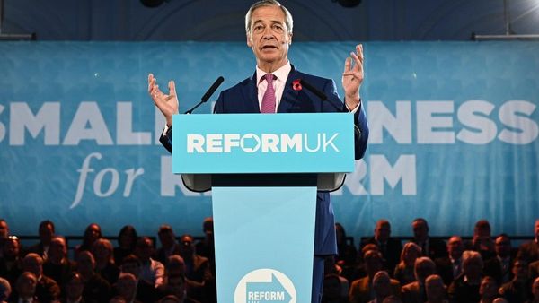 UK Reform Party Leader Claims Preliminary Agreements for Afghan Asylum Seeker Returns