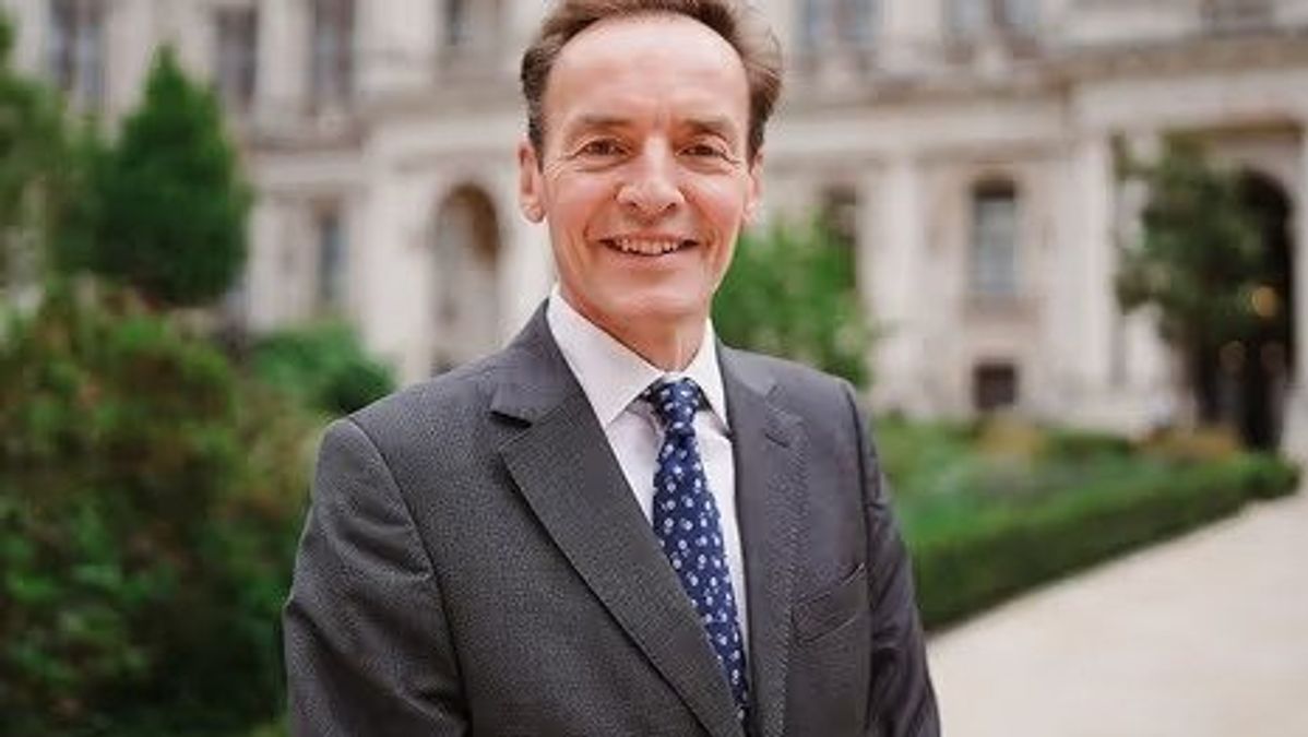 UK Special Envoy Condemns Ban on Afghan Women Entering UN Offices