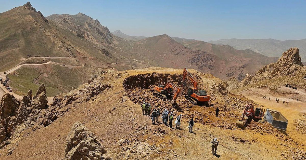 Taliban Ministry of Mines Awards Contracts for Mineral Extraction in Bamyan