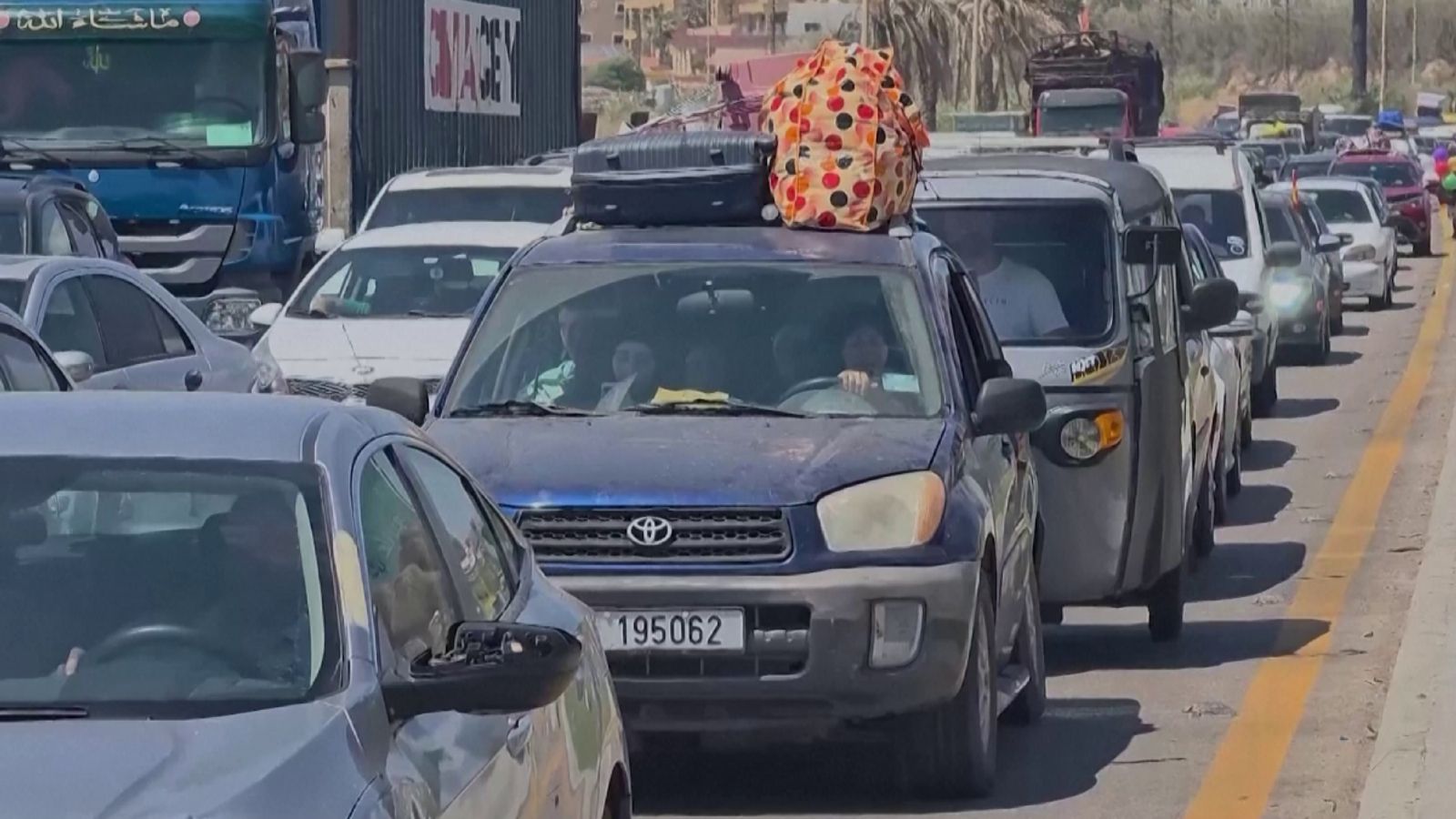 Displaced Lebanese Begin Returning to Southern Lebanon After Iran-US Agreement