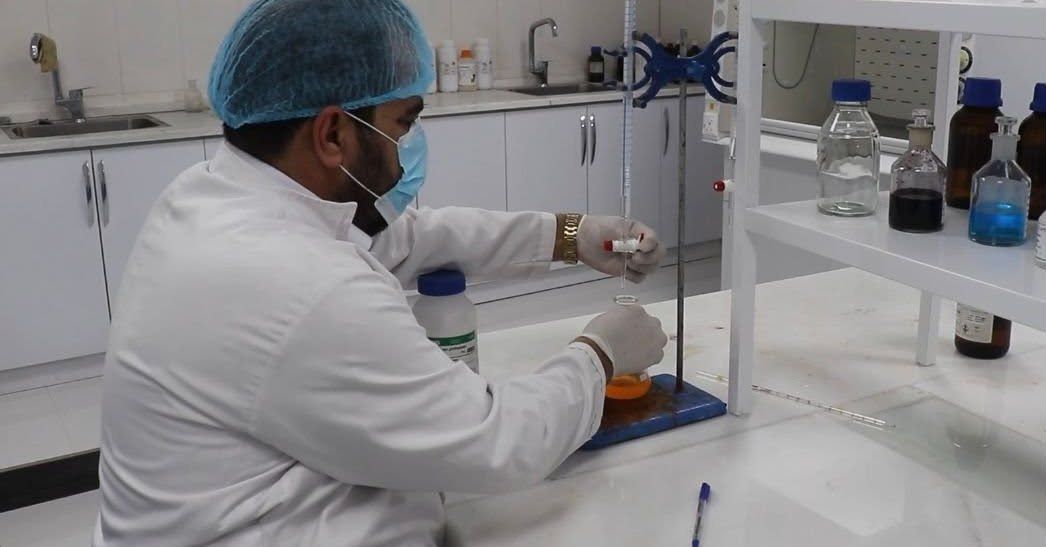 Taliban Arrest Two Doctors in Kandahar Over Mahram Restrictions