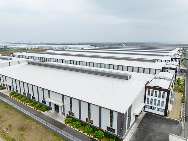 Hệ bao che tổ hợp nhà xưởng cho thuê chất lượng cao của Tường Viên sử dụng tôn COLORBOND công nghệ mạ AM-ACTIVATE