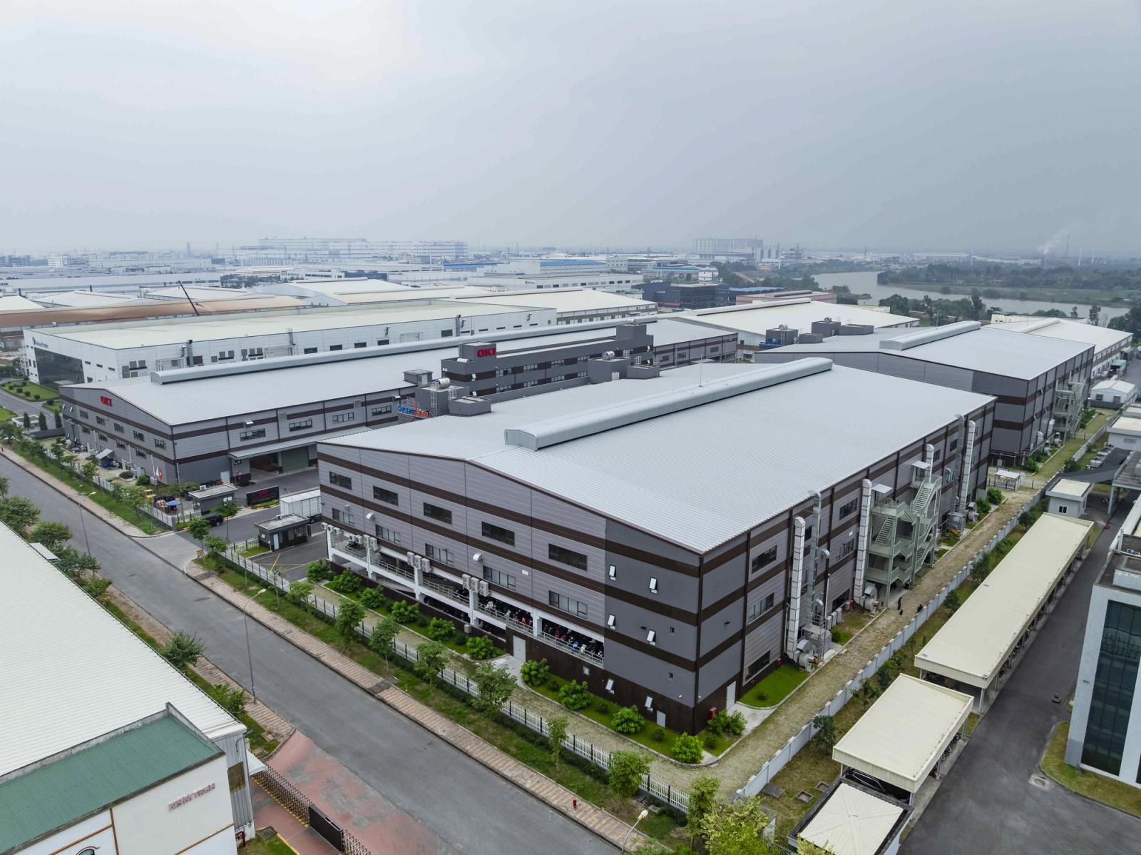 物流仓库与供应链运营空间