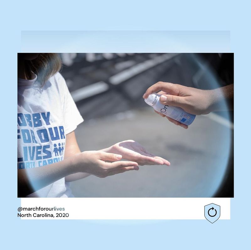 eOn can falling safely with a parachute on it's way to rescue you from germs