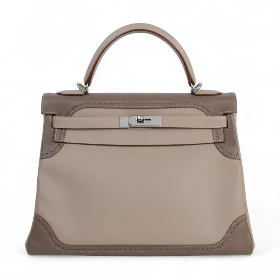 Kelly 32 in Swift