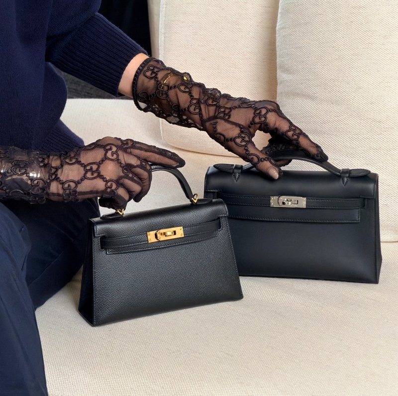 Mini Kelly vs. Kelly Pochette: What Are the Differences?